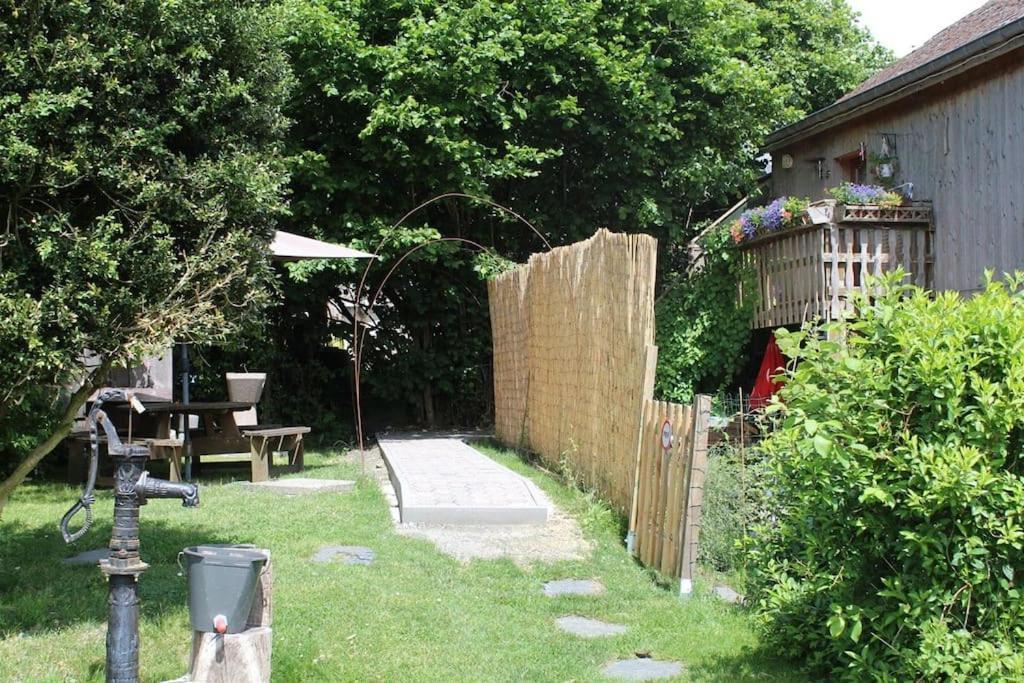 Gite Les 7 Frenes Vaux-sur-Sure 外观 照片