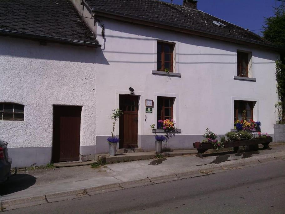 Gite Les 7 Frenes Vaux-sur-Sure 外观 照片